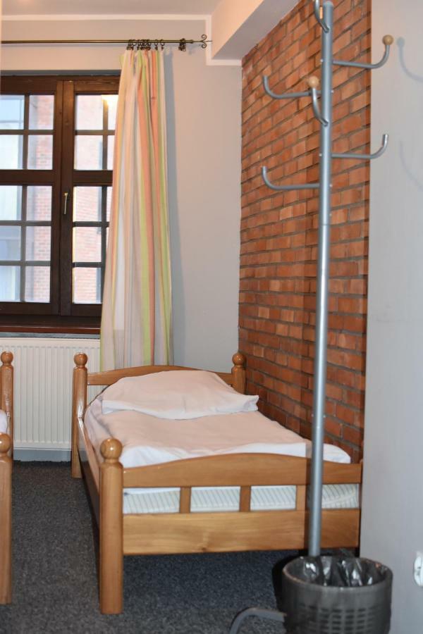 Hostel Przy Targu Rybnym 格但斯克 外观 照片